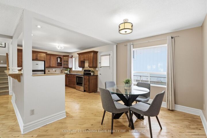 Property Photo:  7 Dawson Street  ON L1N 6B3 