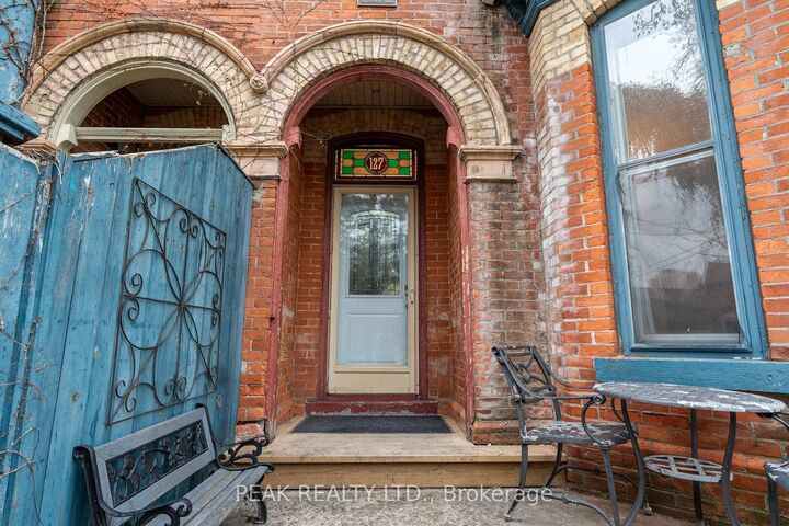 Property Photo:  127 East Avenue S  ON L8N 2T6 