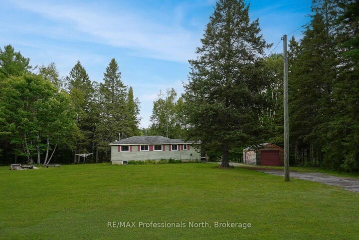 Property Photo: 1052 Ablett Court ON K0M 1S0
