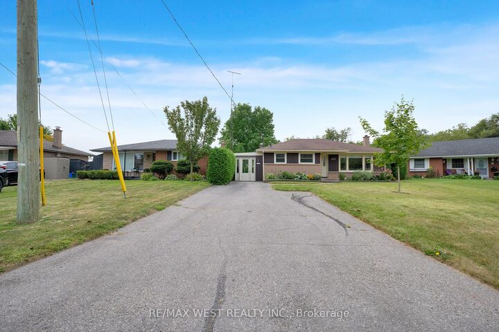 Property Photo:  397 Brentwood Avenue Basement  ON L1G 2S7 