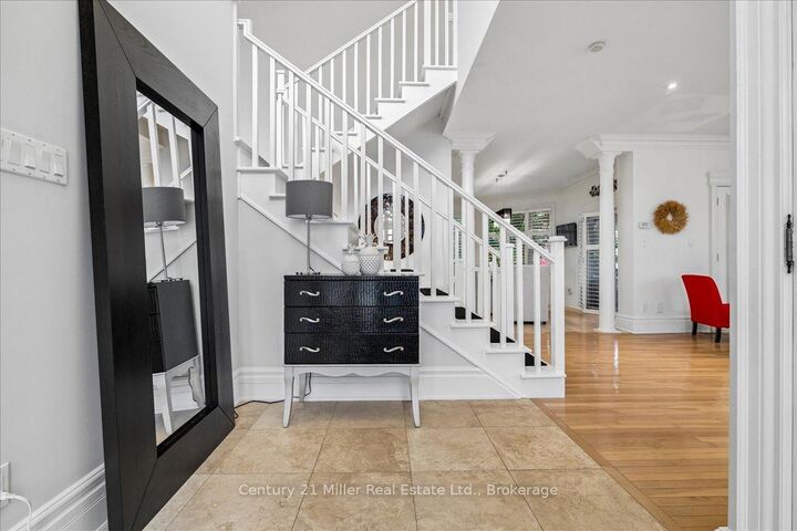 2355 Old Carriage Road — photo 1