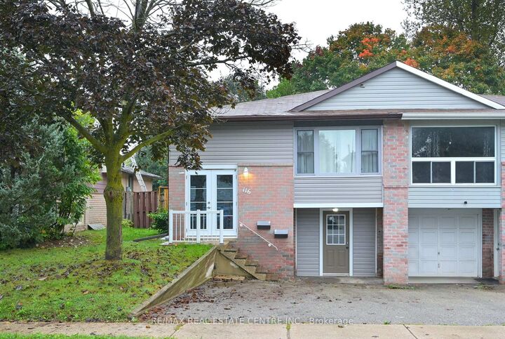 116 Burbank Crescent — photo 1