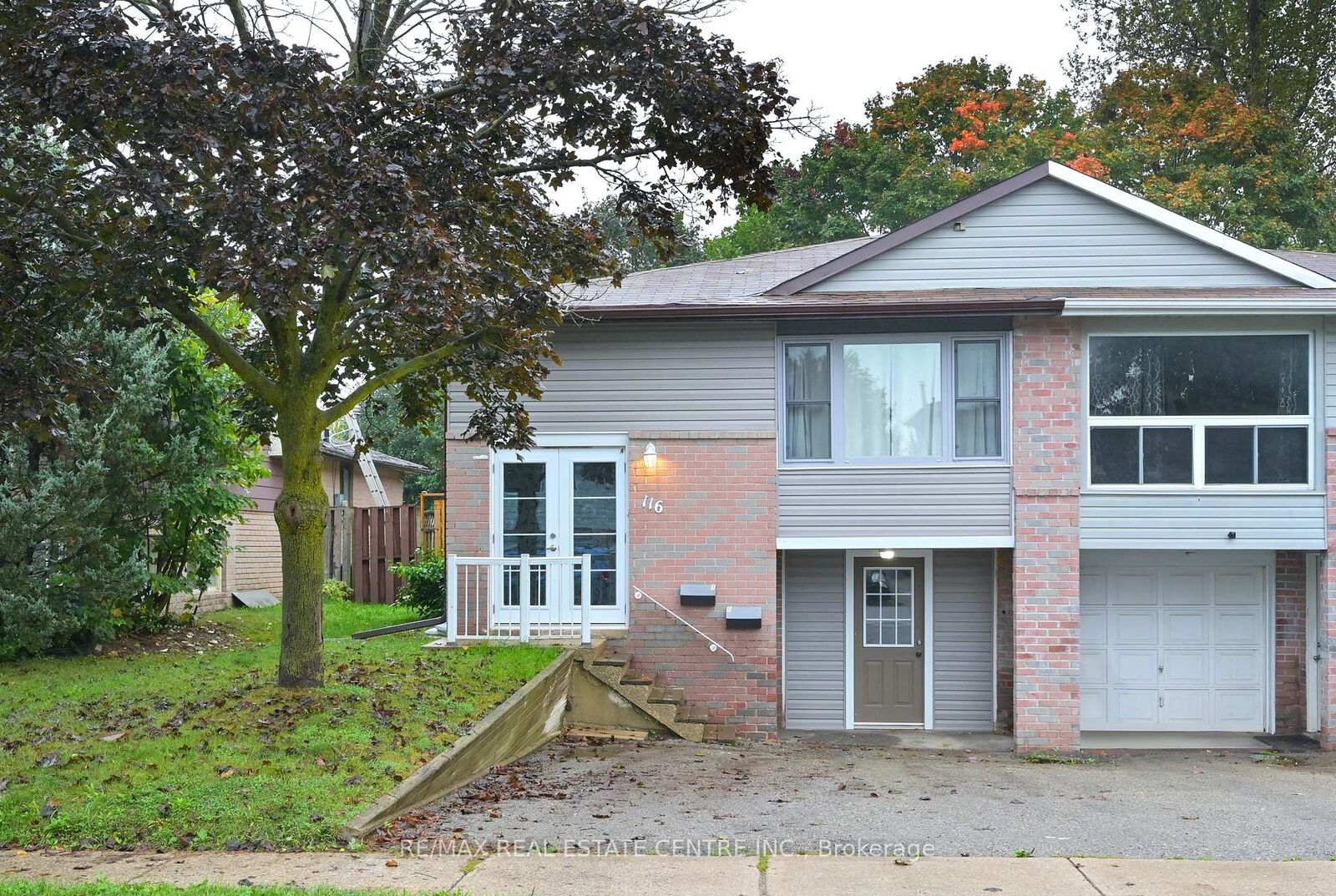 Property Photo: 116 Burbank Crescent ON L9W 3H8