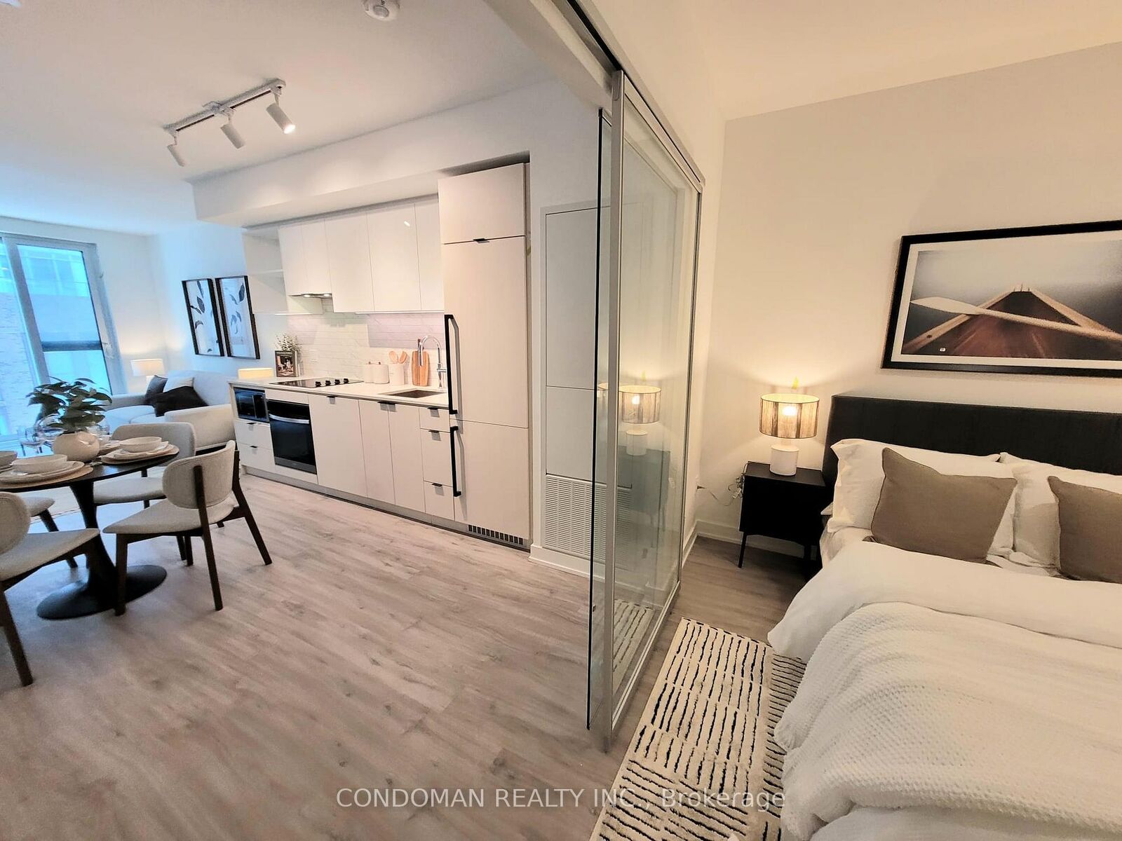 Property Photo:  252 Church Street 508  ON M5B 0E6 
