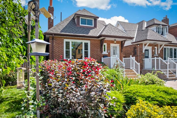 Property Photo: 11 Yarrow Road ON M6M 4E2