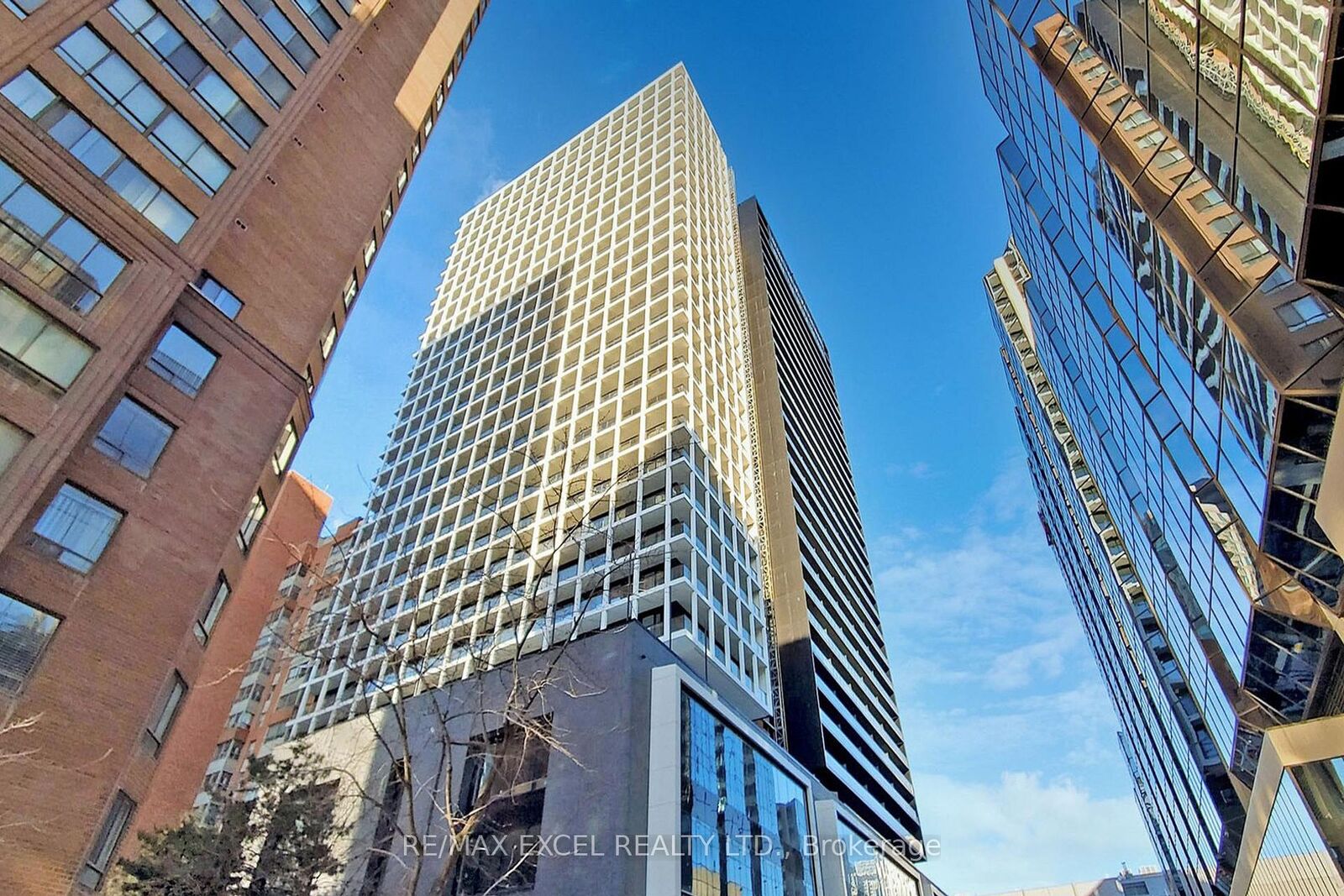 Property Photo:  20 Edward Street 1420  ON M5G 1C9 