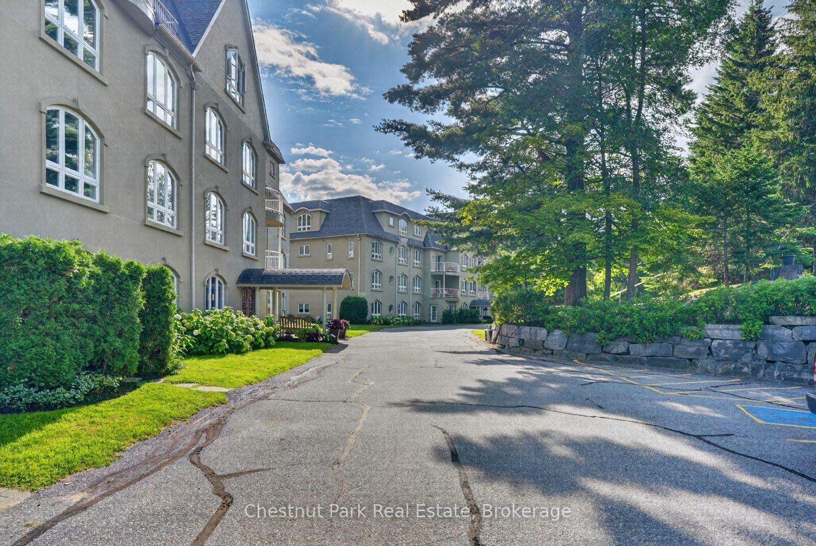 Property Photo: 31 Dairy Lane 307 ON P1H 2L7