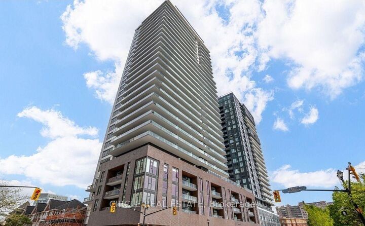 Property Photo:  2075 Lakeshore Road 1711  ON L7R 0H3 