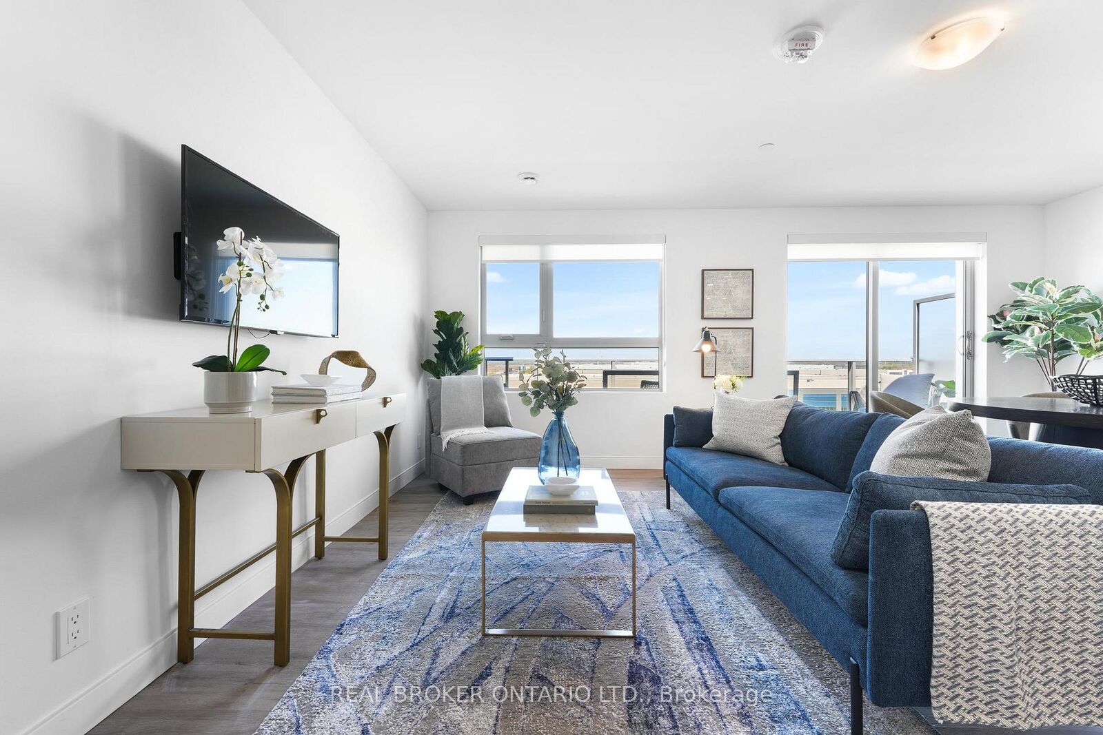 Property Photo:  100 Manett Crescent 801  ON L6X 5R8 