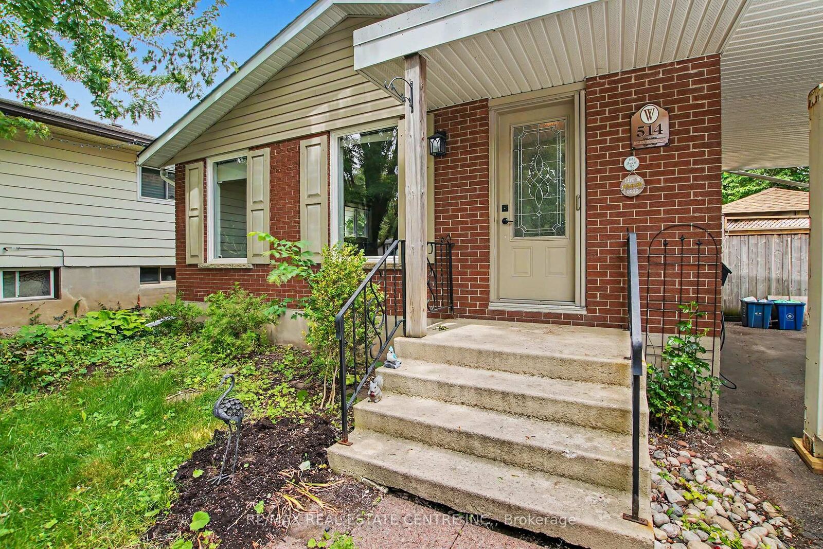 Property Photo:  514 Havelock Drive  ON N2L 4N7 