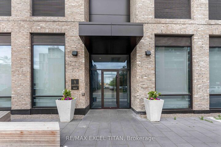 Property Photo:  1 Jarvis Street 614  ON L8R 3J2 