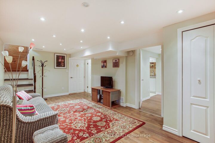 Property Photo:  8 Plaisance Road Basement  ON L4C 5B5 