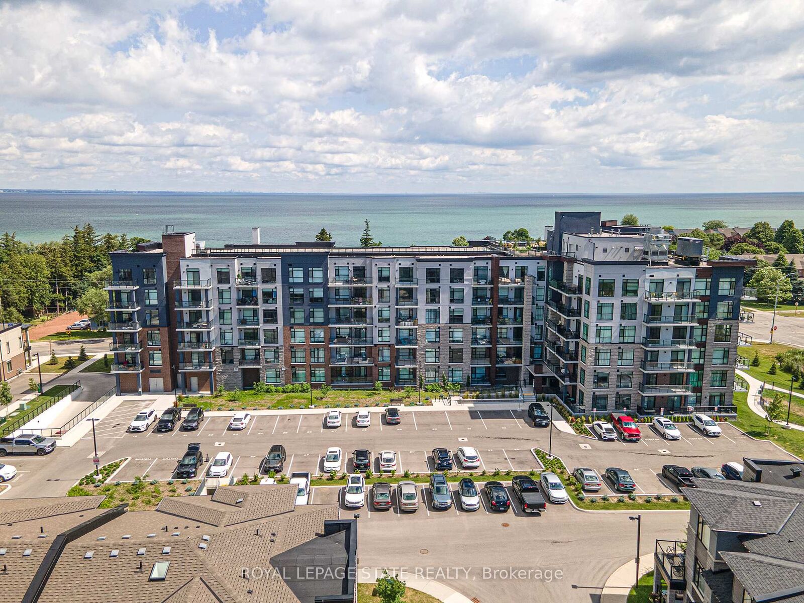 Property Photo: 600 North Service Road 301 ON L8E 0L2
