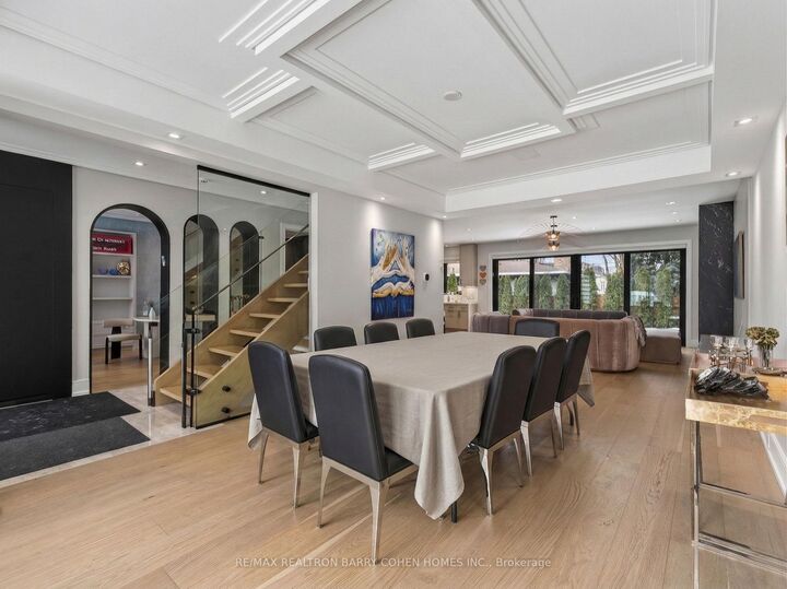Property Photo: 4 Forest Wood ON M5N 2V6