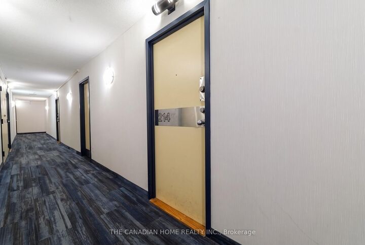 2466 Eglinton Avenue E 214 — photo 1