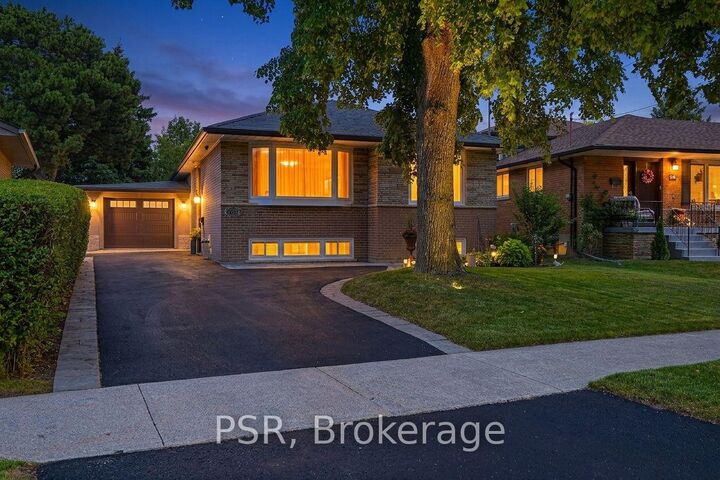 61 Robinglade Drive — photo 1
