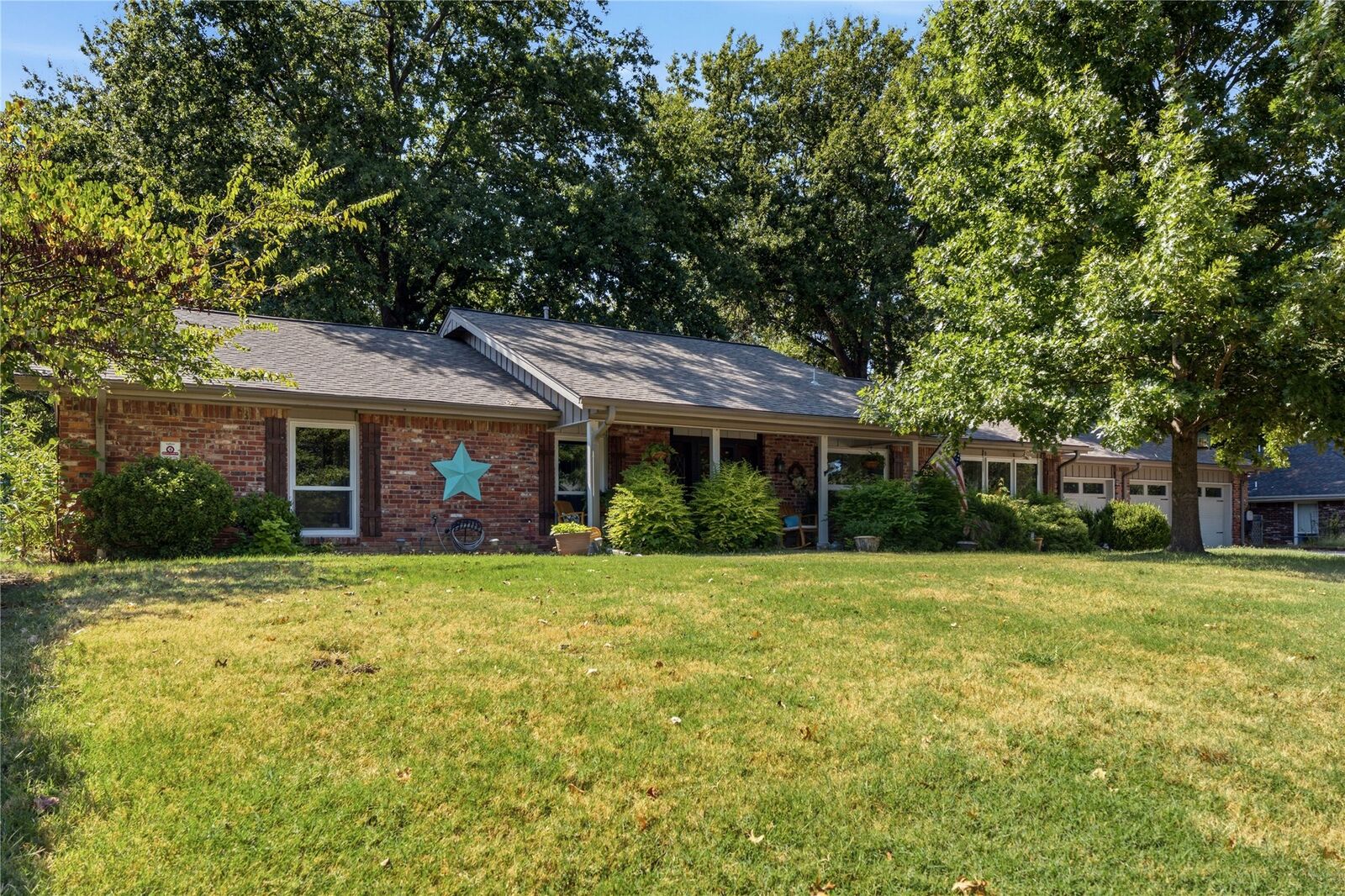 Property Photo: 2905 Robin Lane OK 74403