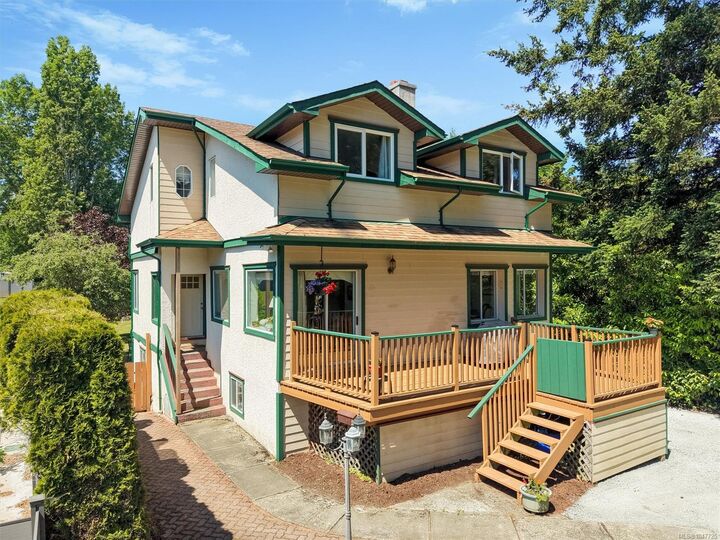 Property Photo: 9220 East Saanich Rd BC V8L 1H7