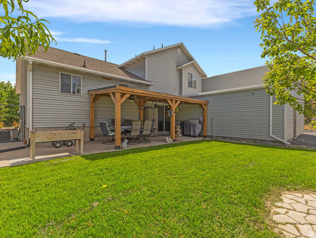 Property Photo:  1422 W Quail Ridge Rd  UT 84065 