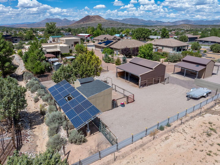 Property Photo:  738 N High Ground Dr  UT 84783 