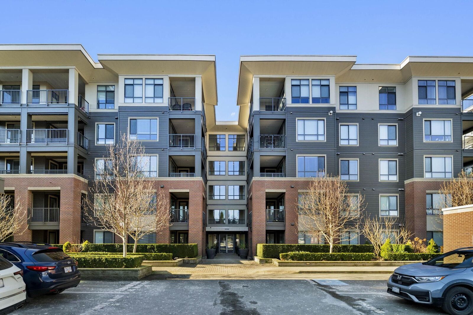 Property Photo:  33540 Mayfair Avenue 309  BC V2S 0J3 