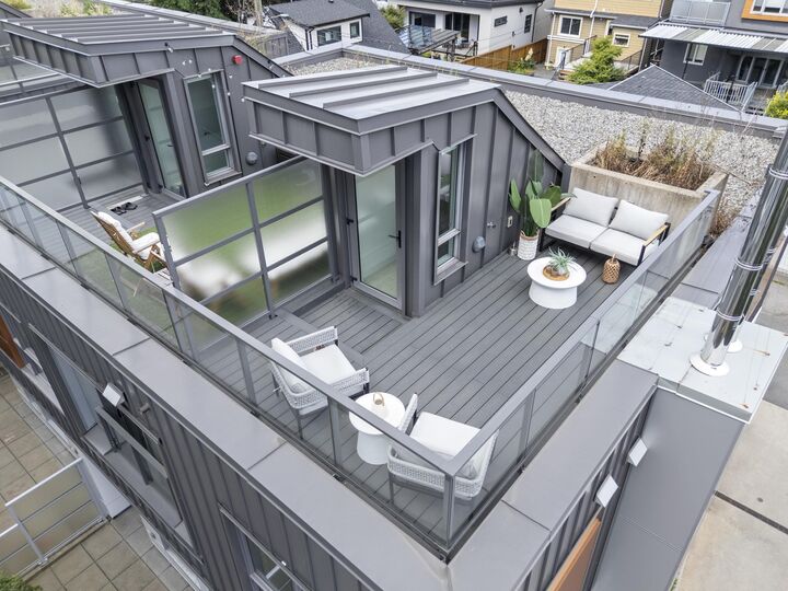Property Photo: 477 W King Edward Avenue BC V5Y 2J3