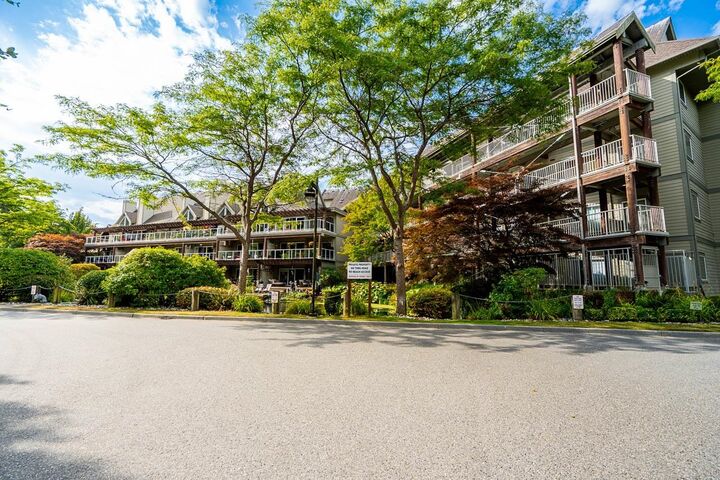 Property Photo:  1120 Tsatsu Shores Drive 218  BC V4M 4G3 