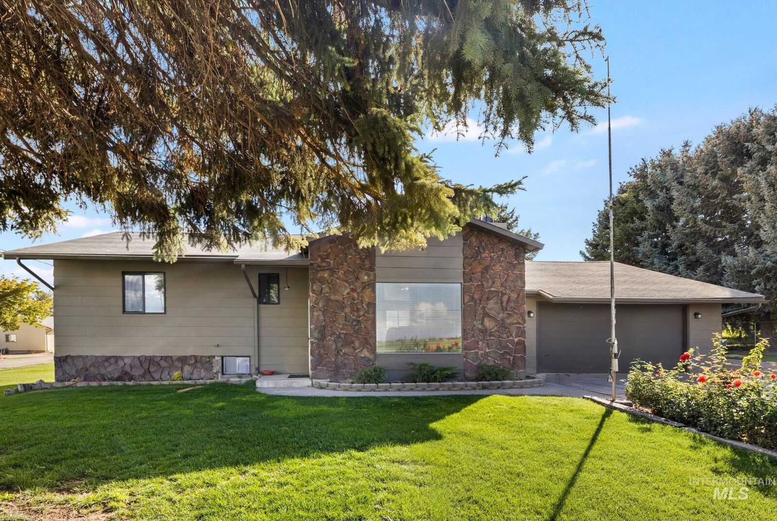 Property Photo:  3063 E 3400 N  ID 83301 