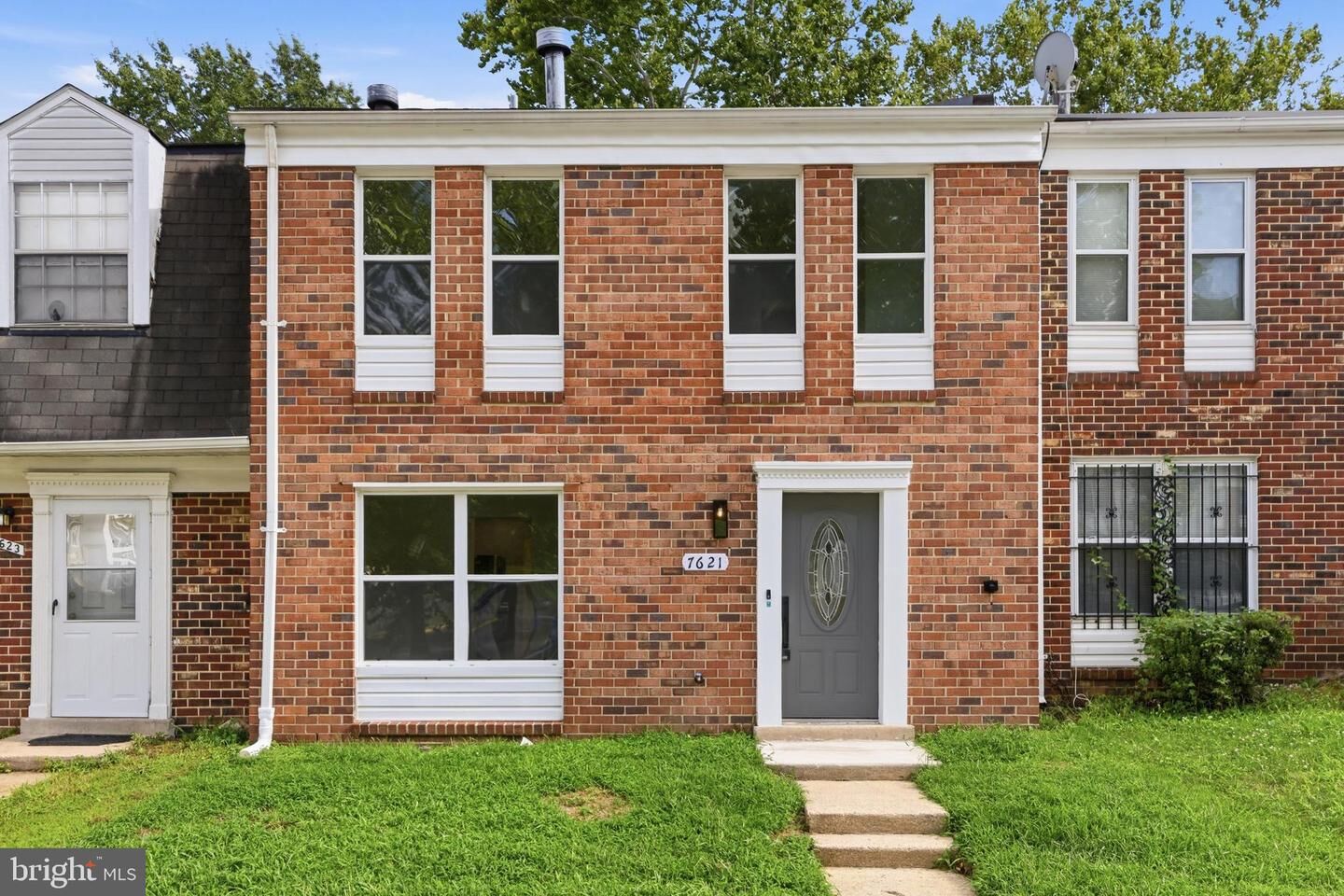 Property Photo: 7621 Ingrid Place MD 20785
