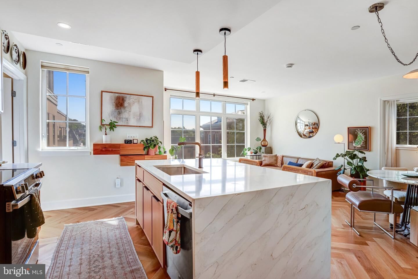 Property Photo:  150 V Street NW V305  DC 20001 