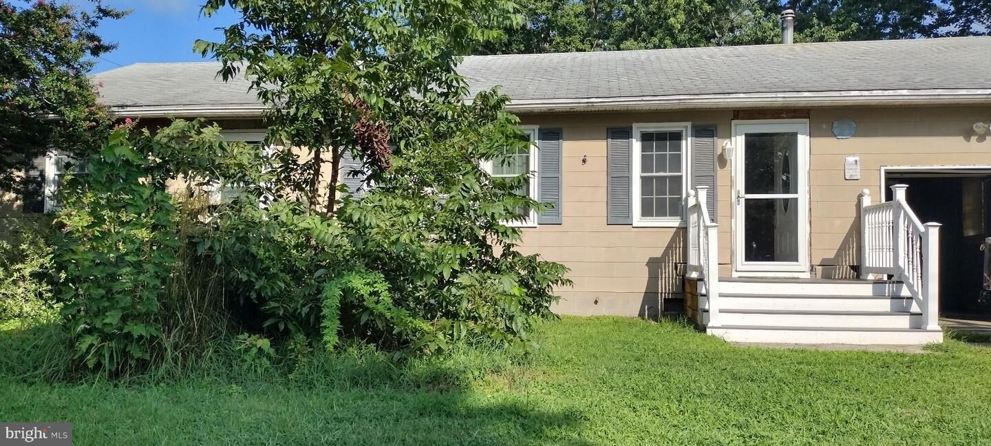 Property Photo:  205 Middle  MD 21869 