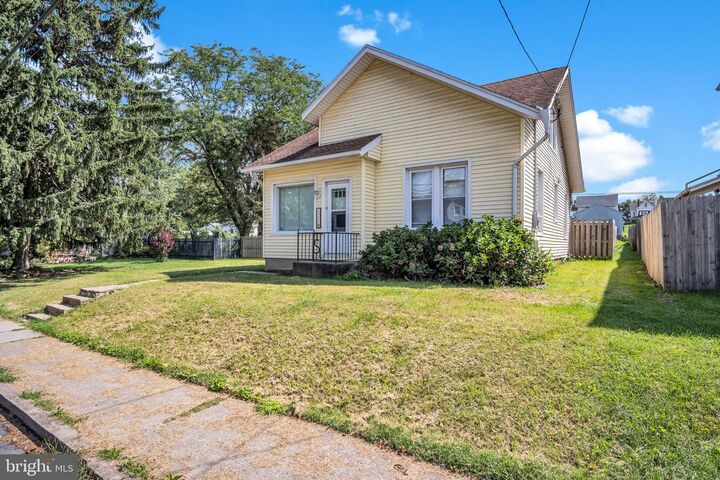 Property Photo:  2323 Canby Street  PA 17103 