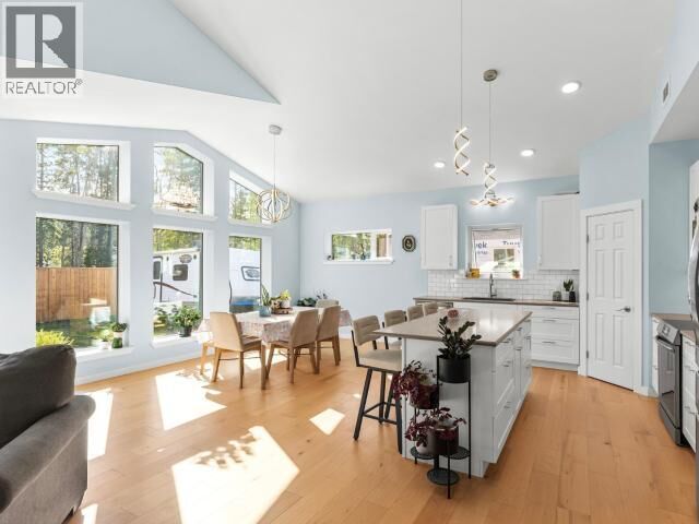 Property Photo:  38 Omega Street  YT Y1A 0T9 