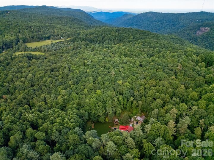 Property Photo:  87 Old Chimney Lane  NC 28718 