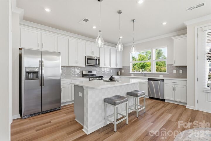 Property Photo:  5930 Mantle Way  NC 28081 