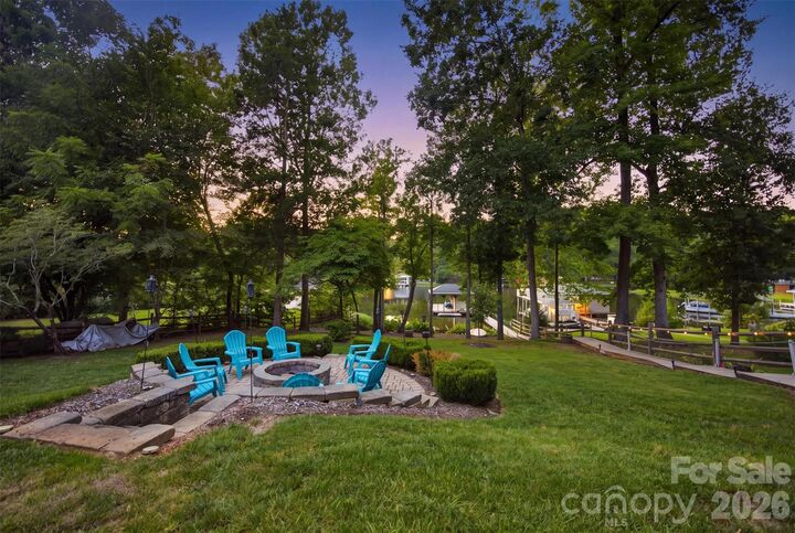 Property Photo: 116 Canoe Court NC 27306