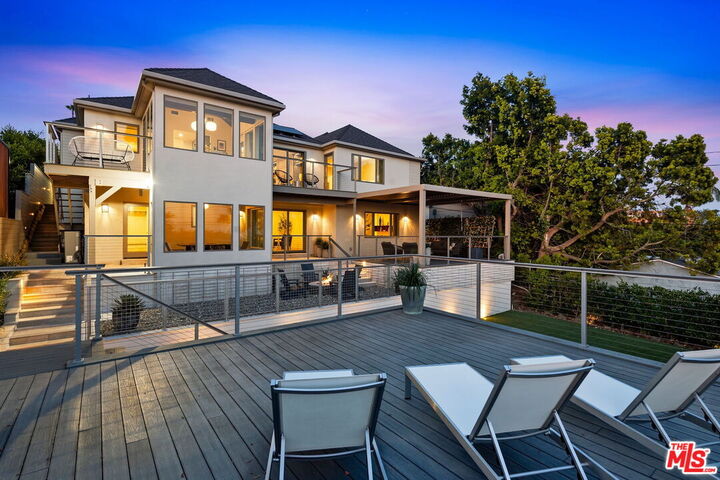 Property Photo:  922 Berkeley St  CA 90403 