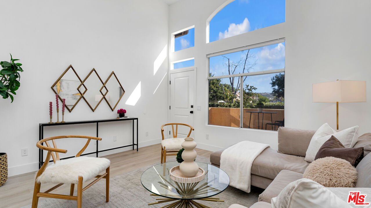 Property Photo:  19431 Rue De Valore, Unit 41M  CA 92610 