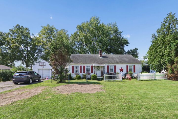 Property Photo: 190 Walnut Creek Pike OH 43113