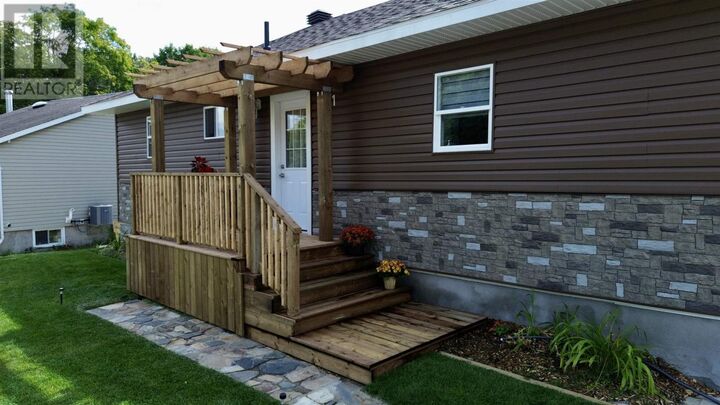 Property Photo:  51 Axmith Ave  ON P5A 1B5 