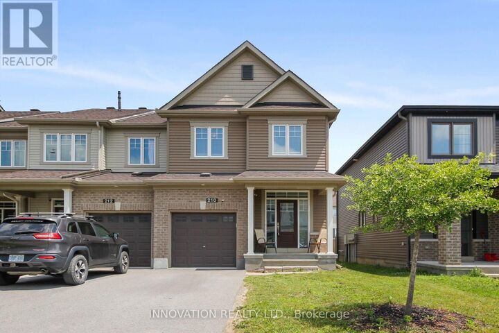 210 Bandelier Way — photo 1