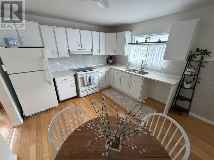 Property Photo: 74 Roman Ave ON P5A 1S1