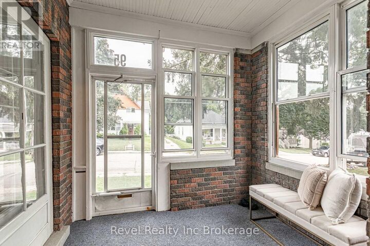Property Photo:  95 Concession Street  ON N5C 1E9 