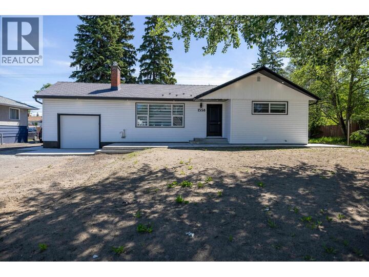 Property Photo: 1558 Carney Street BC V2M 2L5