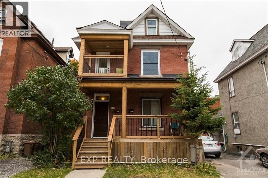 Property Photo: 268 Flora Street Unit 1 ON K1R 5R9