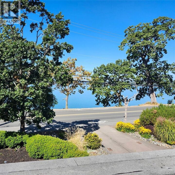 Property Photo: 10117 West Saanich Road BC V8L 5T6