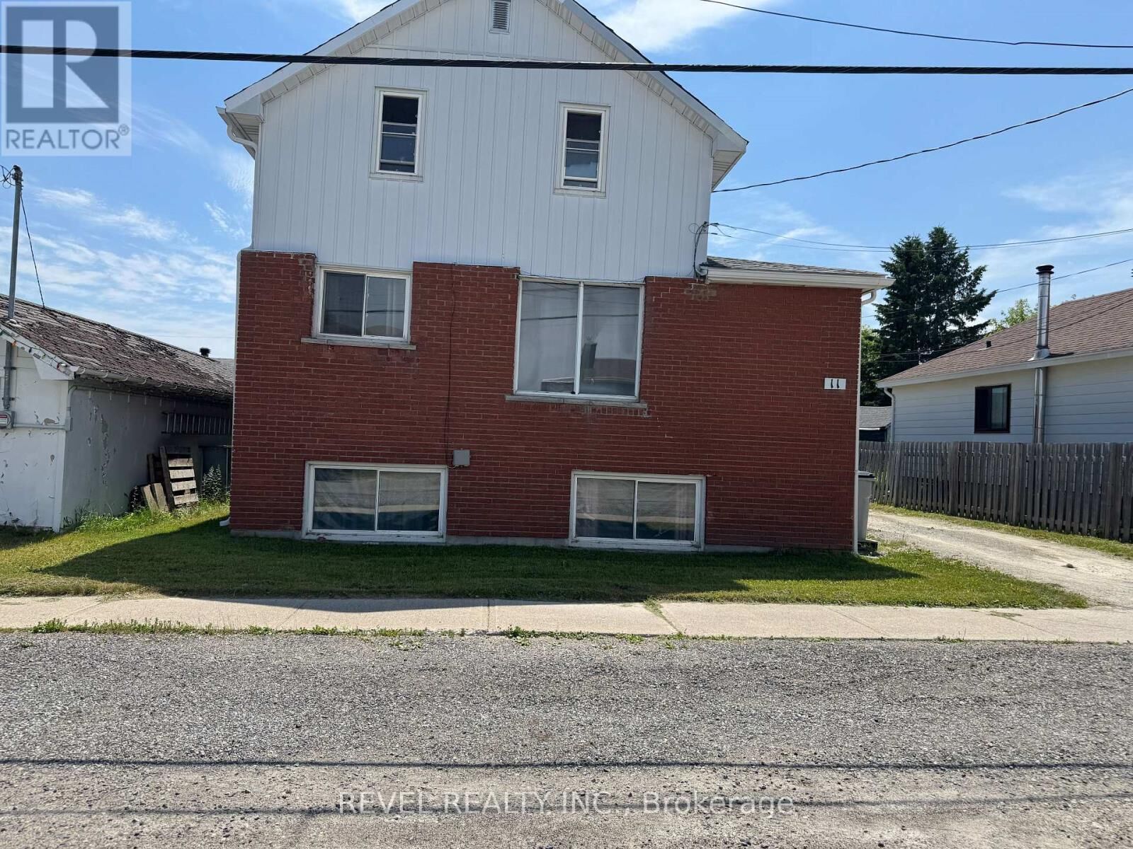 Property Photo:  11 Shamrock Avenue  ON P0N 1C0 