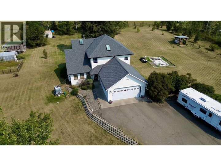 5581 Lakeside Court — photo 1