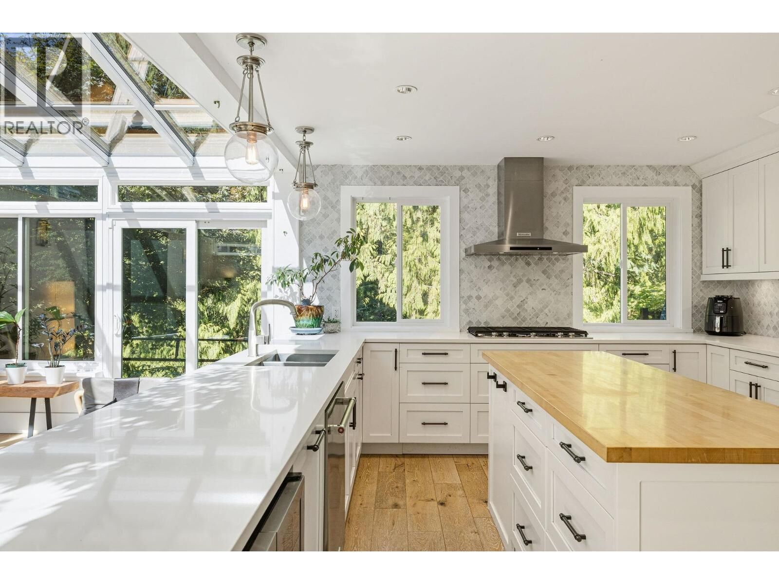Property Photo:  3295 Sunnyside Road 29  BC V3H 4Z4 