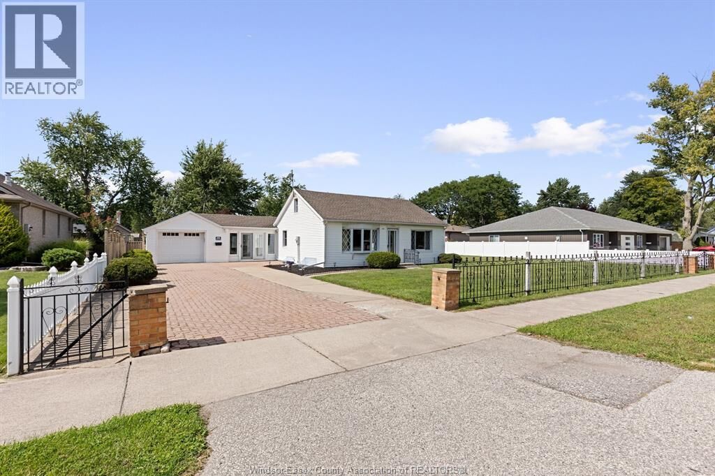 Property Photo: 265 Laird Avenue ON N8M 1S7